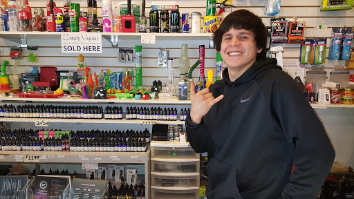 Tobacco Shop «Little Canada Smoke Shop & Specialties LLC», reviews and photos, 37 Little Canada Rd E, St Paul, MN 55117, USA