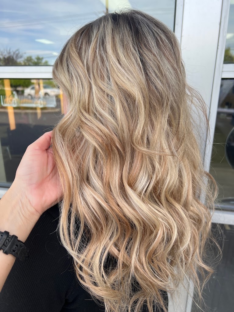 Healthy Look Salon of Style 97045