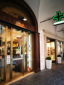 Dott. Farmacia San Carlo Al Corso Taddei Dottor Giovanni Corso Umberto I, 58, 46100 Mantova MN, Italia