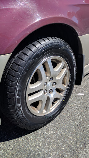 Tire Shop «Discount Tire Store - Bothell, WA», reviews and photos, 20914 Bothell Everett Hwy, Bothell, WA 98021, USA