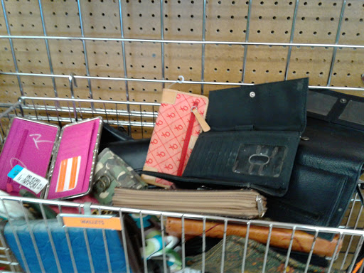 Thrift Store «Thrift Town», reviews and photos, 1516 S Westmoreland Rd, Dallas, TX 75211, USA