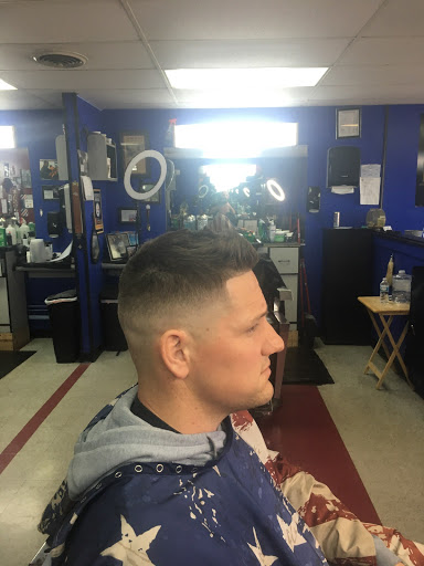 Barber Shop «X Quisite Cut Z Barbershop», reviews and photos, 7324 Kingsgate Way, West Chester Township, OH 45069, USA