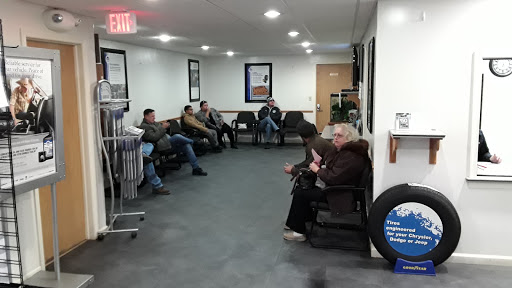 Car Dealer «Outten Chrysler Dodge Jeep RAM», reviews and photos, 16614 Pottsville Pike, Hamburg, PA 19526, USA