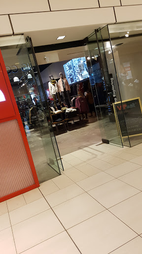 Clothing Store «The North Face», reviews and photos, 8702 Keystone Crossing, Indianapolis, IN 46240, USA