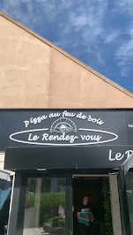 Photos du propriétaire du Pizzeria Le Rendez-Vous - restaurant-pizza au feu de bois à Saint-Ouen-l'Aumône - n°1