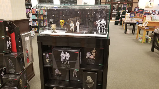 Book Store «Barnes & Noble», reviews and photos, 631 E Boughton Rd, Bolingbrook, IL 60440, USA