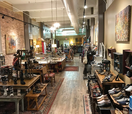 Shoe Store «Shoo Inc», reviews and photos, 241 N Broadway #1B, Milwaukee, WI 53202, USA