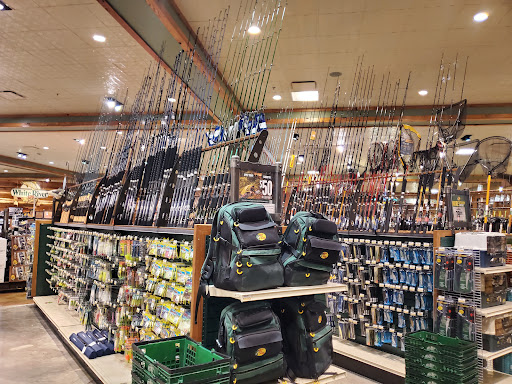 Sporting Goods Store «Bass Pro Shops», reviews and photos, 11550 Lakeridge Pkwy, Ashland, VA 23005, USA