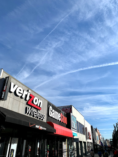 Cell Phone Store «Verizon», reviews and photos, 2141 86th St, Brooklyn, NY 11214, USA