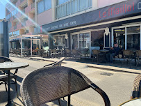 Atmosphère du Restaurant Maillol Café à Saint-Cyprien - n°4