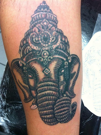 Tattoo Shop «Think Ink Tattoos», reviews and photos, 21626 Ventura Blvd, Woodland Hills, CA 91364, USA