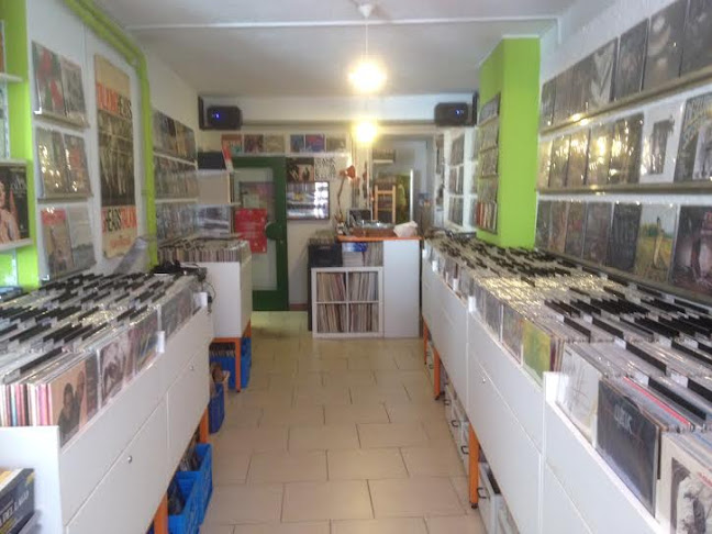 Rezensionen über Belair Records, vinyl shop in Lausanne - Musikgeschäft