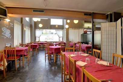 Restaurante las Vegas - C. Teresa Cajal, 2, 50500 Tarazona, Zaragoza, Spain