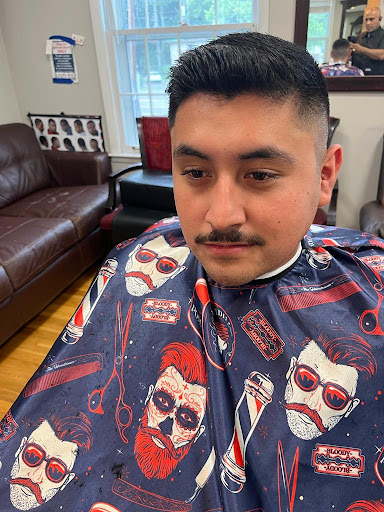 Barber Shop «Golden Star Barber Shop», reviews and photos, 3300 Nolensville Pike, Nashville, TN 37211, USA