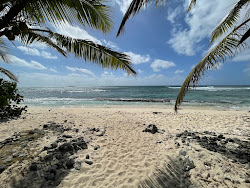 Foto von South Sound beach mit geräumige küstenlinie