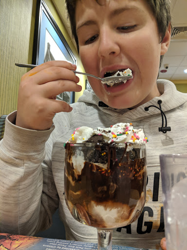 American Restaurant «Newport Creamery», reviews and photos, 1256 Warwick Ave, Warwick, RI 02888, USA