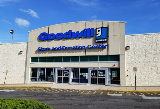 Thrift Store «Goodwill Store & Donation Center», reviews and photos