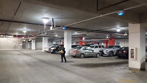 Shopping Mall «The Shops at Roosevelt Collection», reviews and photos, 150 W Roosevelt Rd, Chicago, IL 60605, USA