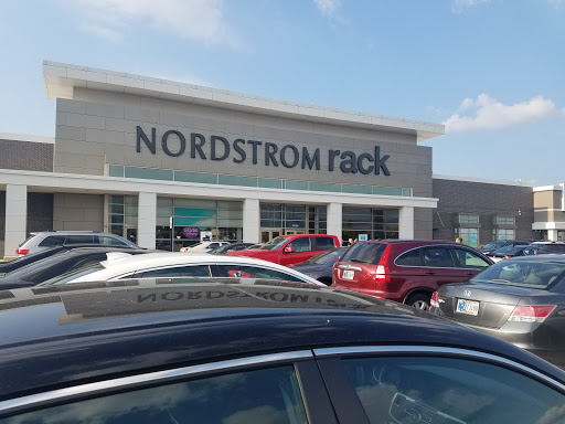 Department Store «Nordstrom Rack Rivers Edge Shopping Center», reviews and photos, 4036 E 82nd St, Indianapolis, IN 46250, USA