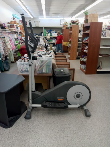 Thrift Store «Gulfside Hospice Thrift Shoppe», reviews and photos, 36524 FL-54, Zephyrhills, FL 33542, USA
