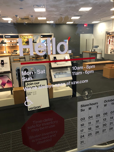 Cell Phone Store «Verizon», reviews and photos, 1118 Veterans Pkwy, Clarksville, IN 47129, USA