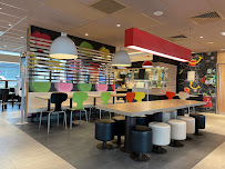 Atmosphère du Restauration rapide McDonald's à Saint-Yrieix-la-Perche - n°1