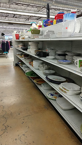 Thrift Store «Goodwill Central Texas - Macfarlane Center & Computer Works», reviews and photos, 8965 Research Blvd, Austin, TX 78758, USA