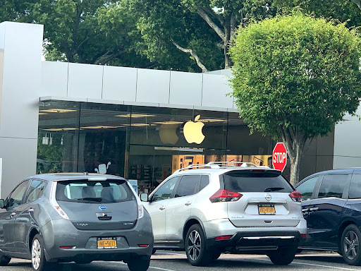 Computer Store «Apple Manhasset», reviews and photos, 1900 Northern Blvd, Manhasset, NY 11030, USA