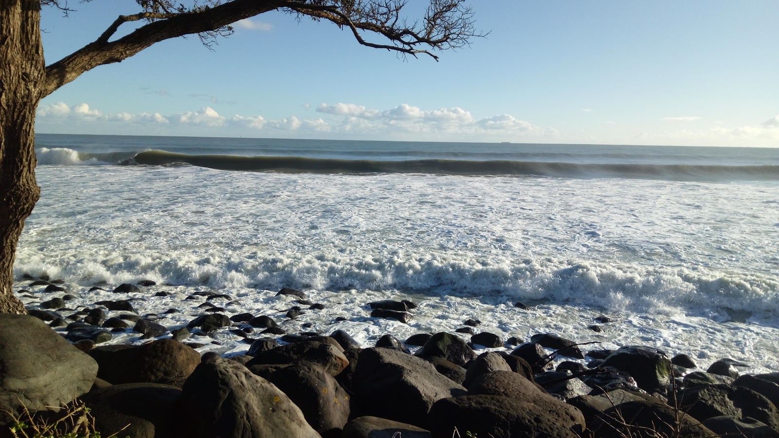 Fotografie cu Onaero Beach zonă sălbatică