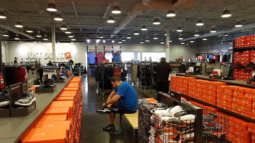 Clothing Store «Nike Factory Store», reviews and photos, 661 S Fork Ave SW Suite H, North Bend, WA 98045, USA