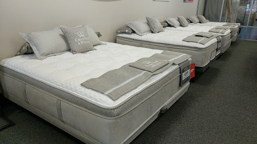 Mattress Store «Mattress Firm Lake Sammamish», reviews and photos, 1810 12th Ave NW b, Issaquah, WA 98027, USA