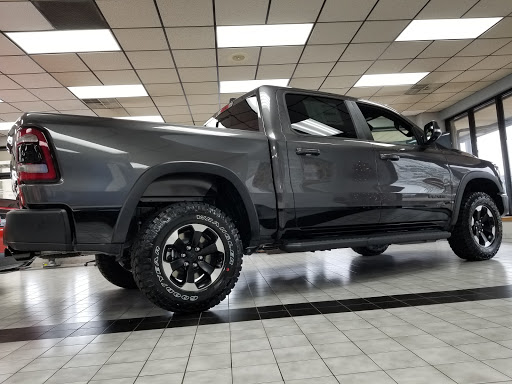 Car Dealer «Kasper Chrysler Dodge Jeep», reviews and photos, 2206 Cleveland Rd W, Sandusky, OH 44870, USA