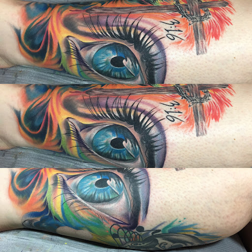 Tattoo Shop «Moth Studio», reviews and photos, 428 W Commercial St, Springfield, MO 65803, USA