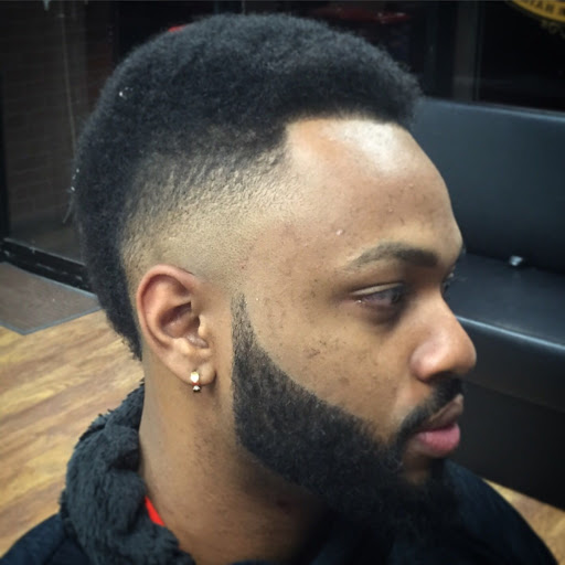 Barber Shop «Avenue Barbershop», reviews and photos, 68-32 Myrtle Ave, Glendale, NY 11385, USA