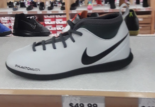 Shoe Store «WSS», reviews and photos, 16209 Paramount Blvd, Paramount, CA 90723, USA