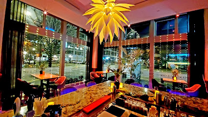 The Palms Restaurant & Lounge - 1450 Douglas St, Victoria, BC V8W 2G1, Canada