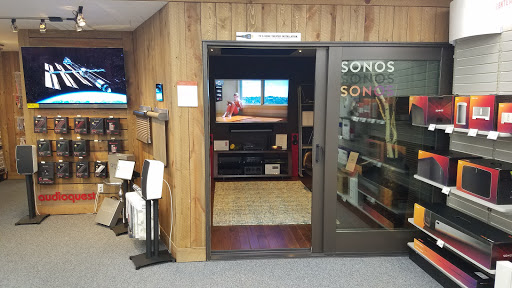 Electronics Store «Deep Water Electronics», reviews and photos, 131 E Woodin Ave, Chelan, WA 98816, USA