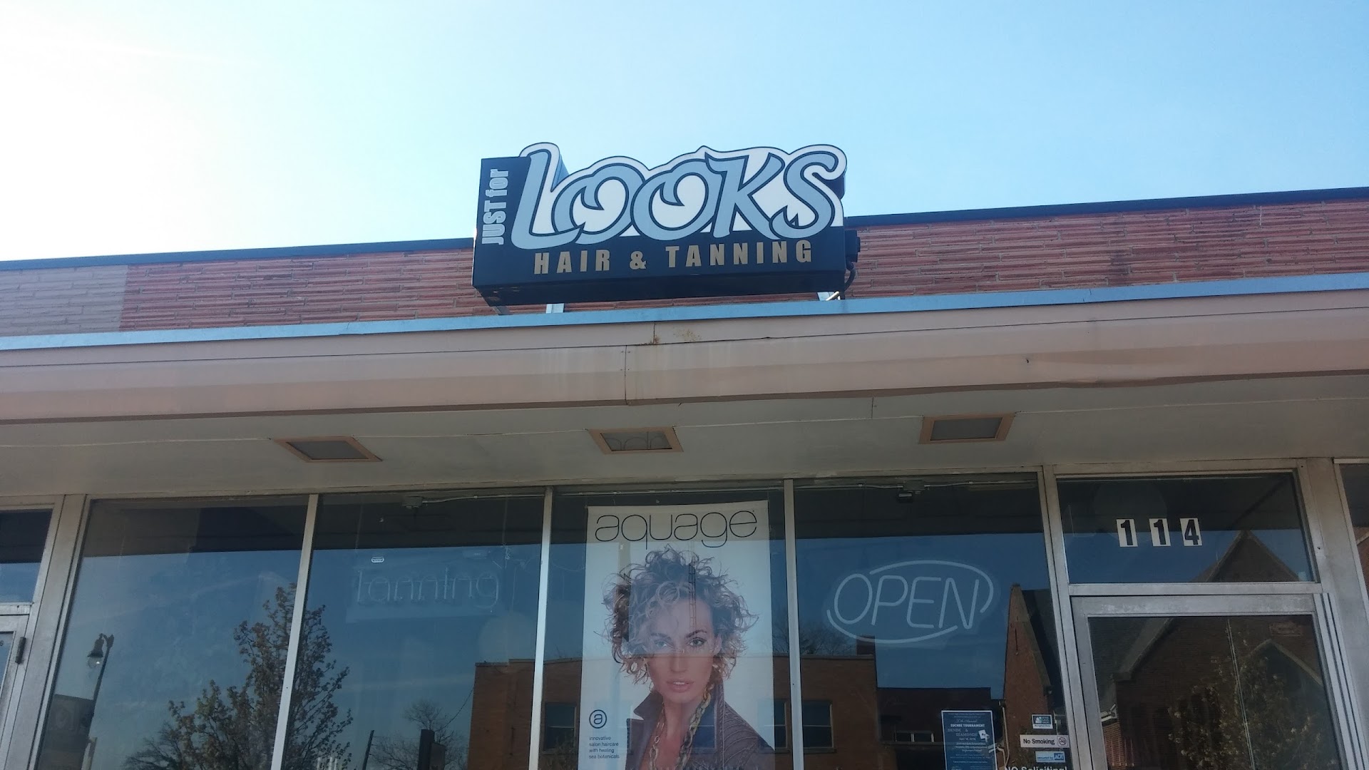 Just For Looks Hair & Tanning