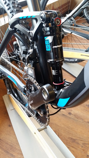 Bicycle Store «Main Street Bicycles», reviews and photos, 622 S Lapeer Rd, Lake Orion, MI 48362, USA