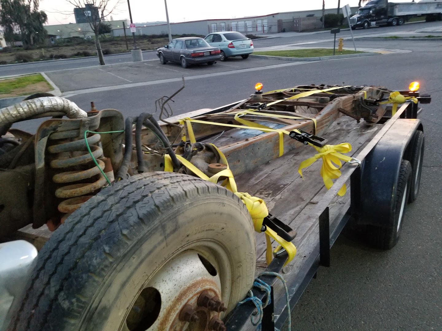 Auto wrecker In Lemoore CA 