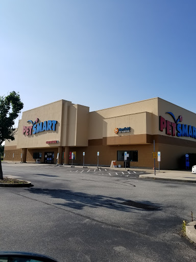 Pet Supply Store «PetSmart», reviews and photos, 420 Home Dr, Pittsburgh, PA 15275, USA