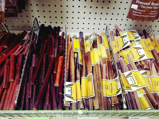 Pet Supply Store «Pet Club Mesa», reviews and photos, 55 S Country Club Dr, Mesa, AZ 85210, USA