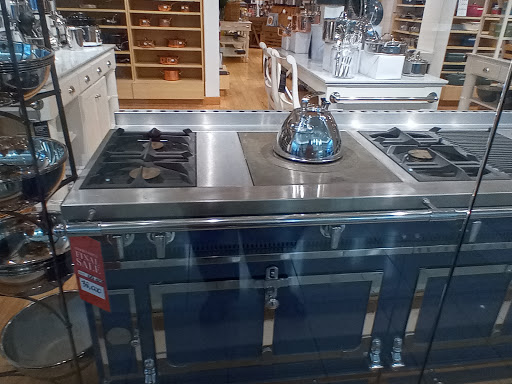 Shopping Mall «Kenwood Towne Centre», reviews and photos, 7875 Montgomery Rd, Cincinnati, OH 45236, USA