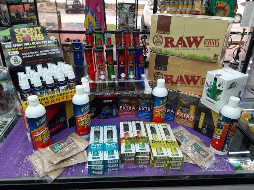 Tobacco Shop «Stirling Glass», reviews and photos, 5890 Stirling Rd, Hollywood, FL 33021, USA