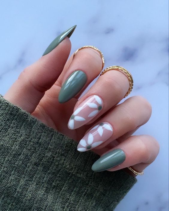 Elegant Nails 06340