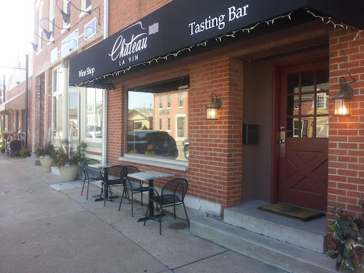 Wine Bar «Chateau La Vin», reviews and photos, 119 S Main St, Columbia, IL 62236, USA