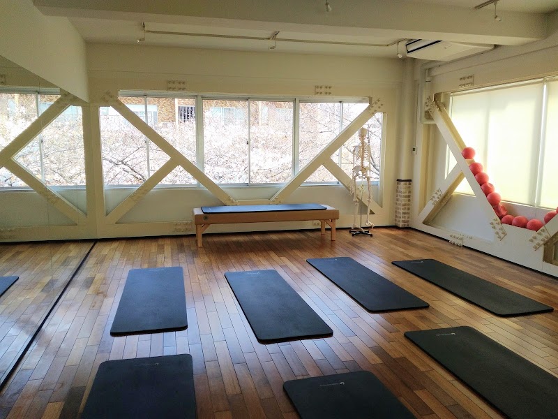 Zen Place ピラティス By Basi 中目黒スタジオ 東京都目黒区青葉台 ピラティス スタジオ スポーツジム グルコミ