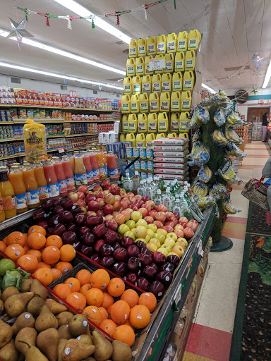 Supermarket «Carlos Supermarket», reviews and photos, 198 Farmington Ave # 100, Hartford, CT 06105, USA