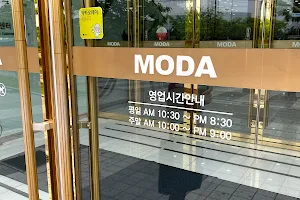 MODA Outlet image