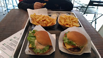 Plats et boissons du Restaurant de hamburgers Shake 'N' Out Burgers à Dunkerque - n°15